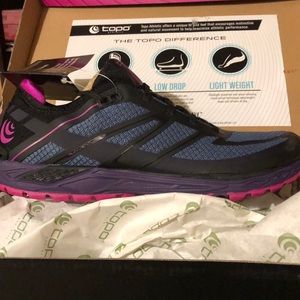 Topo athletic shoe